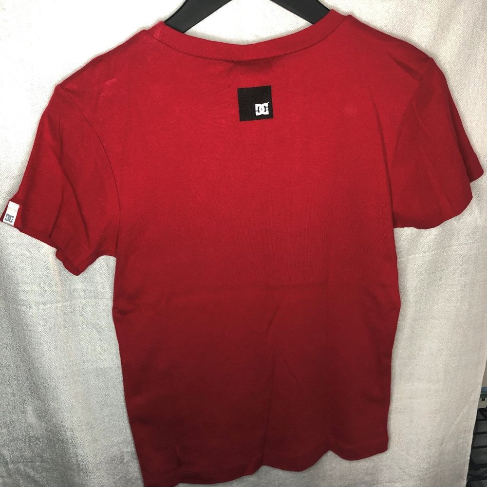 Classic DC red t-shirt - Picture 3 of 3